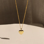 Collares con medallón de amor sin fin 