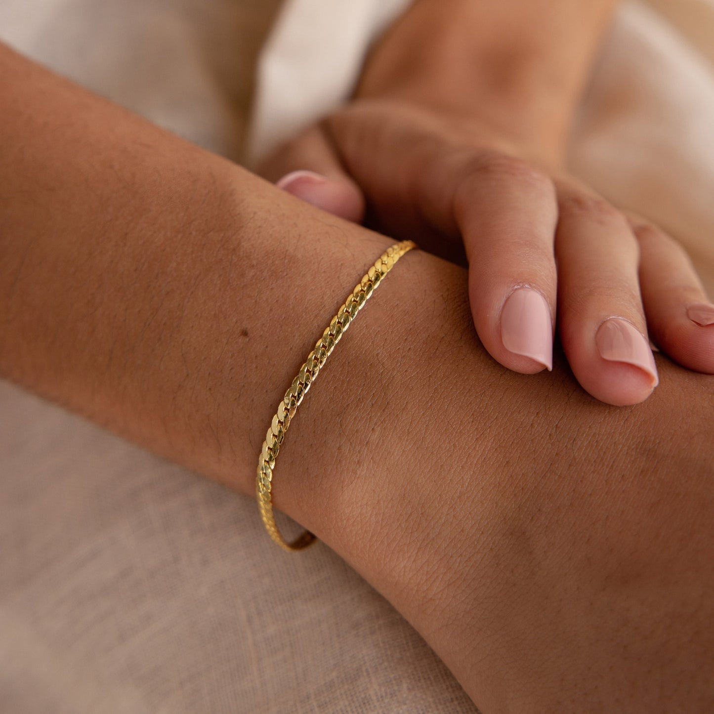 Thick Snake Chain Bracelet Caitlyn Minimalist - Main Image