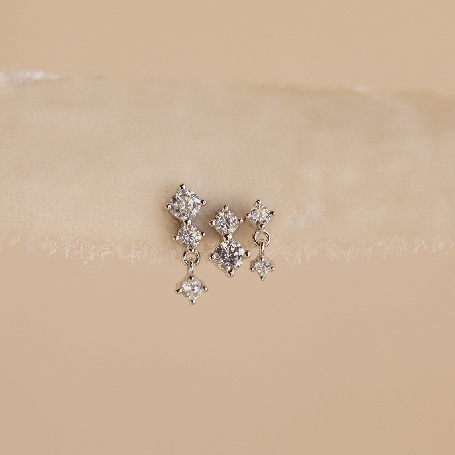 Round Diamond Stud Earrings (1/4 ct. tw.) in 18K White Gold