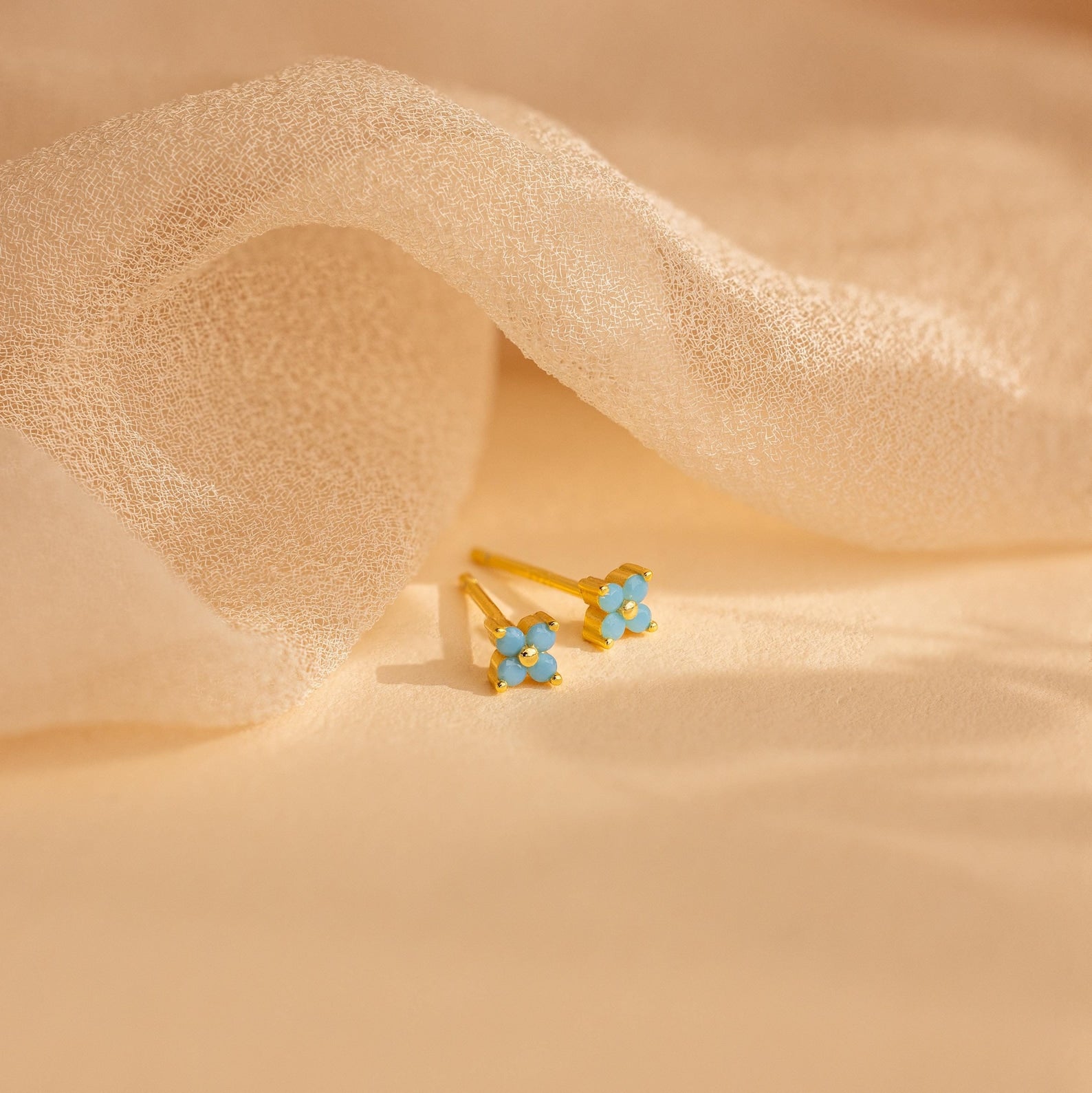 Mint Ivy Flower Studs