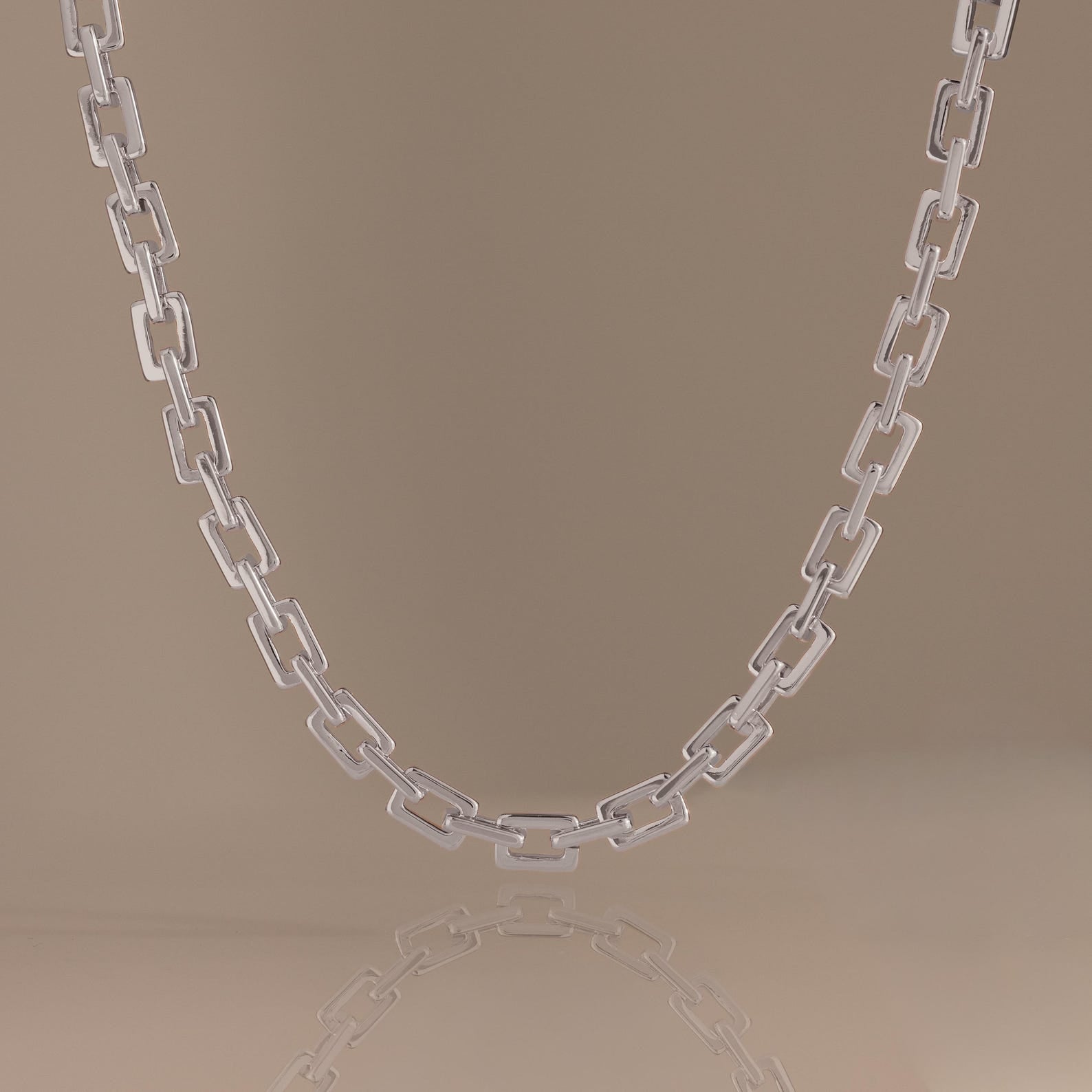Eternal Link Necklace in Silver