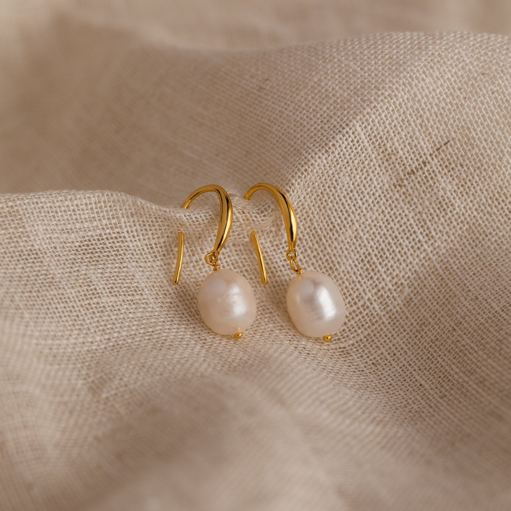 Dangling earrings with crystals and pearls Jewels main image 1