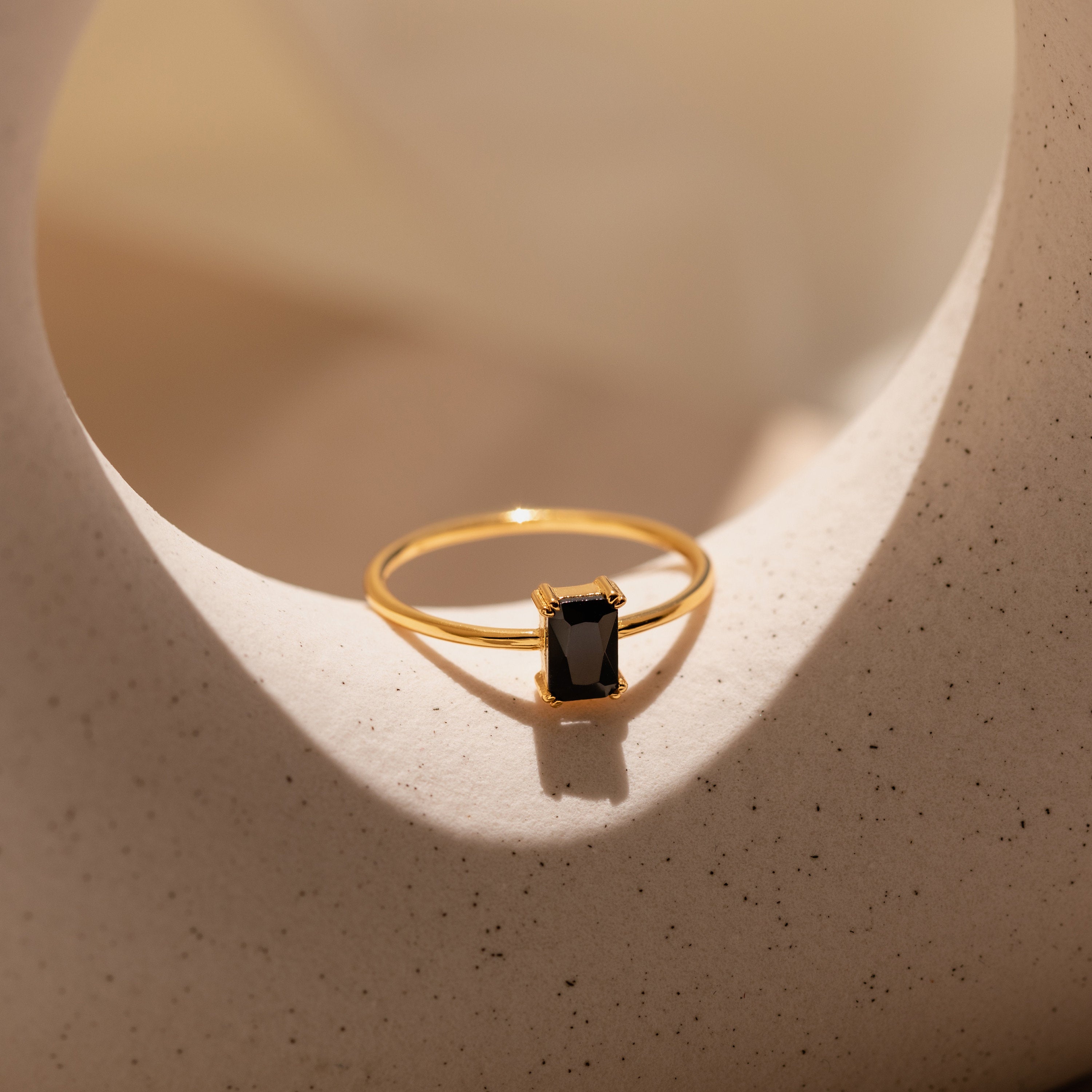 Women's Black Onyx Ring 14K Solid Yellow Gold Minimalist Oval Signet Pinky  Ring | eBay