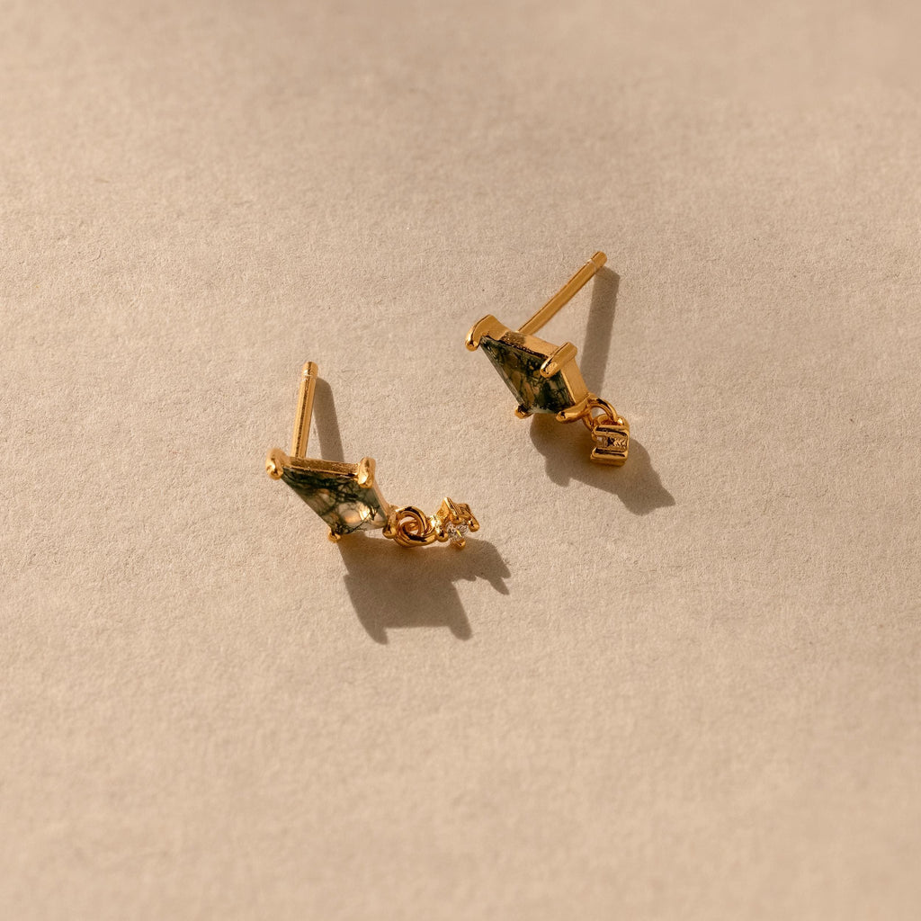 A pair of Agate Kite Drop Earrings.