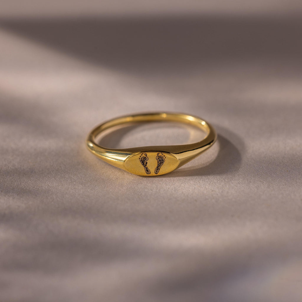 Hand & Footprint Signet Ring in 18K Gold