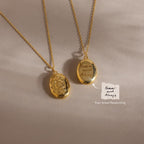 Floral Handwriting Locket Necklace in 18K Gold