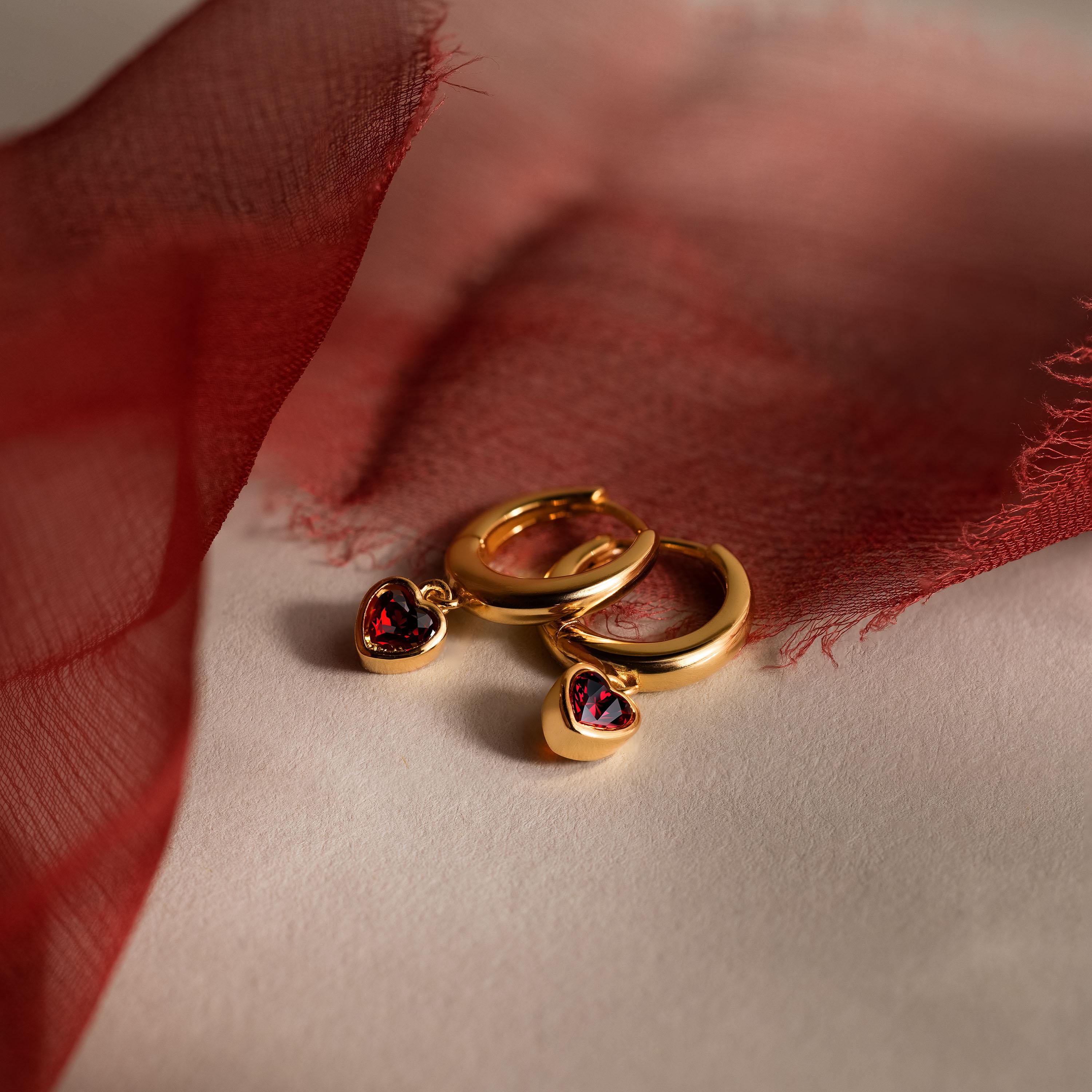 Boucles d'oreilles créoles en jade en or 18 carats