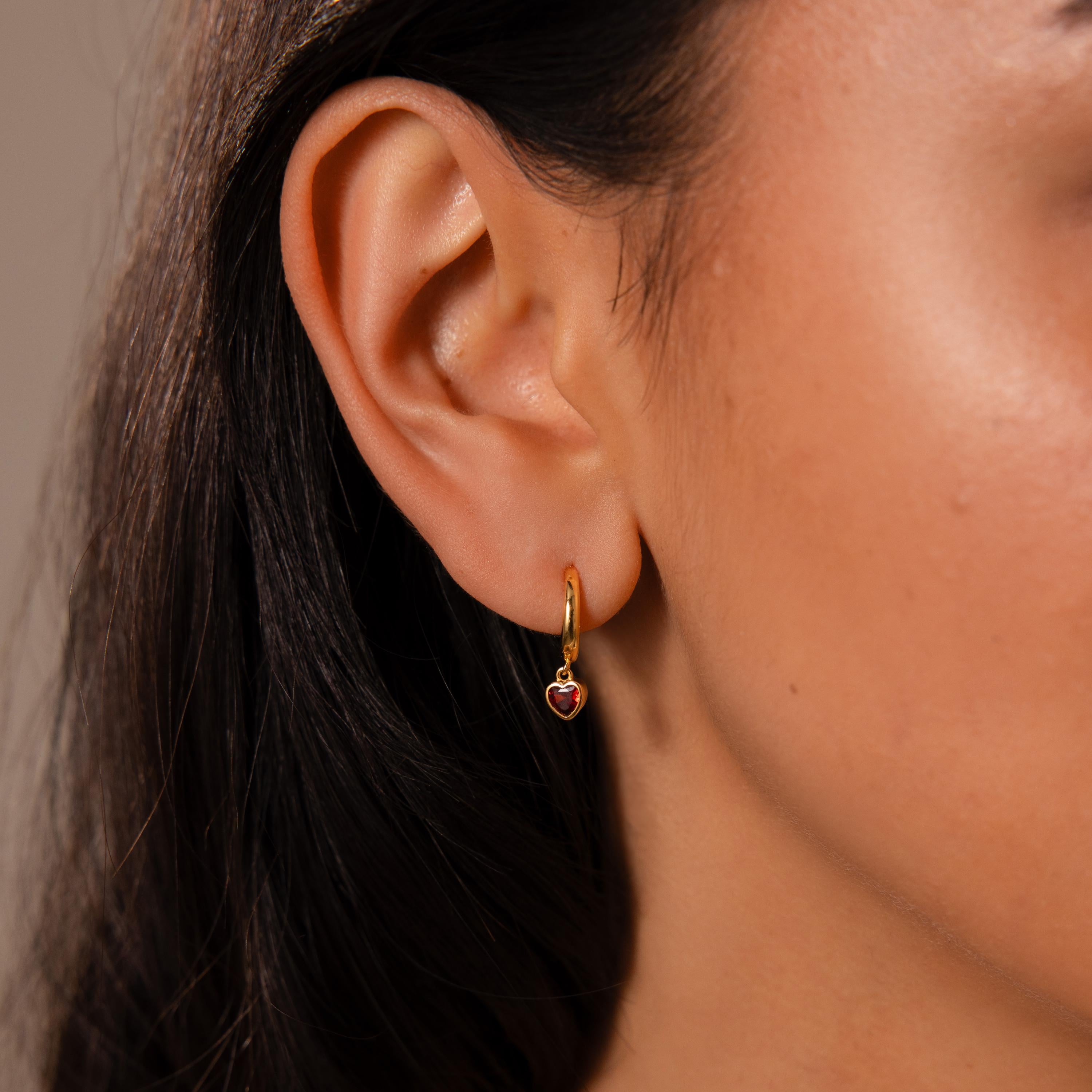 Boucles d'oreilles créoles en jade en or 18 carats
