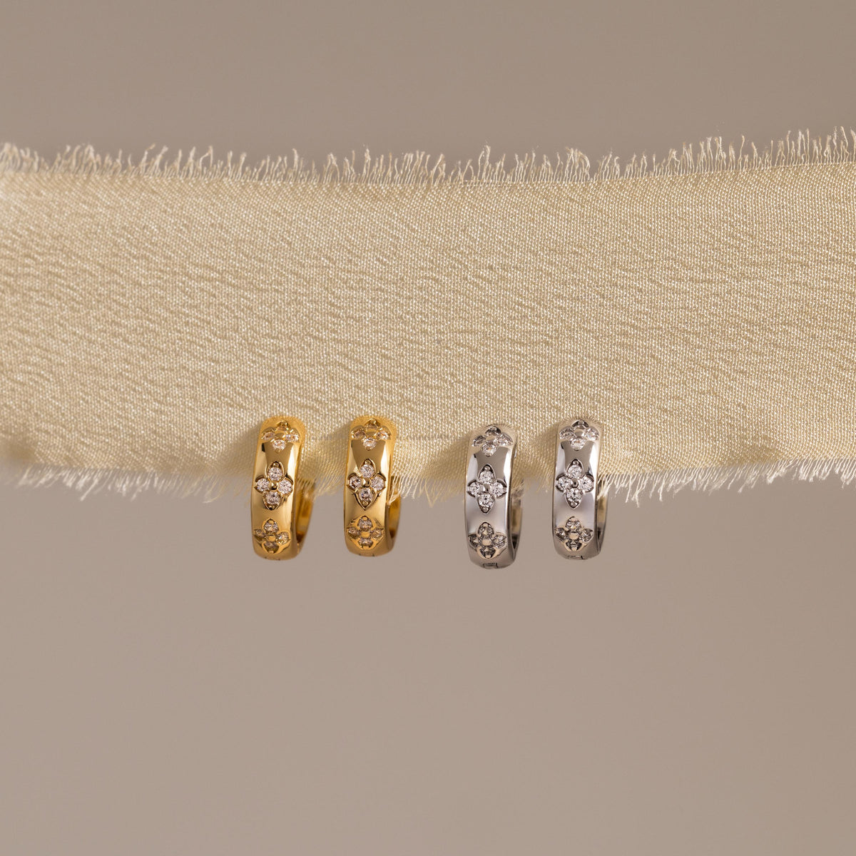 Diamond Trio Bloom Huggies