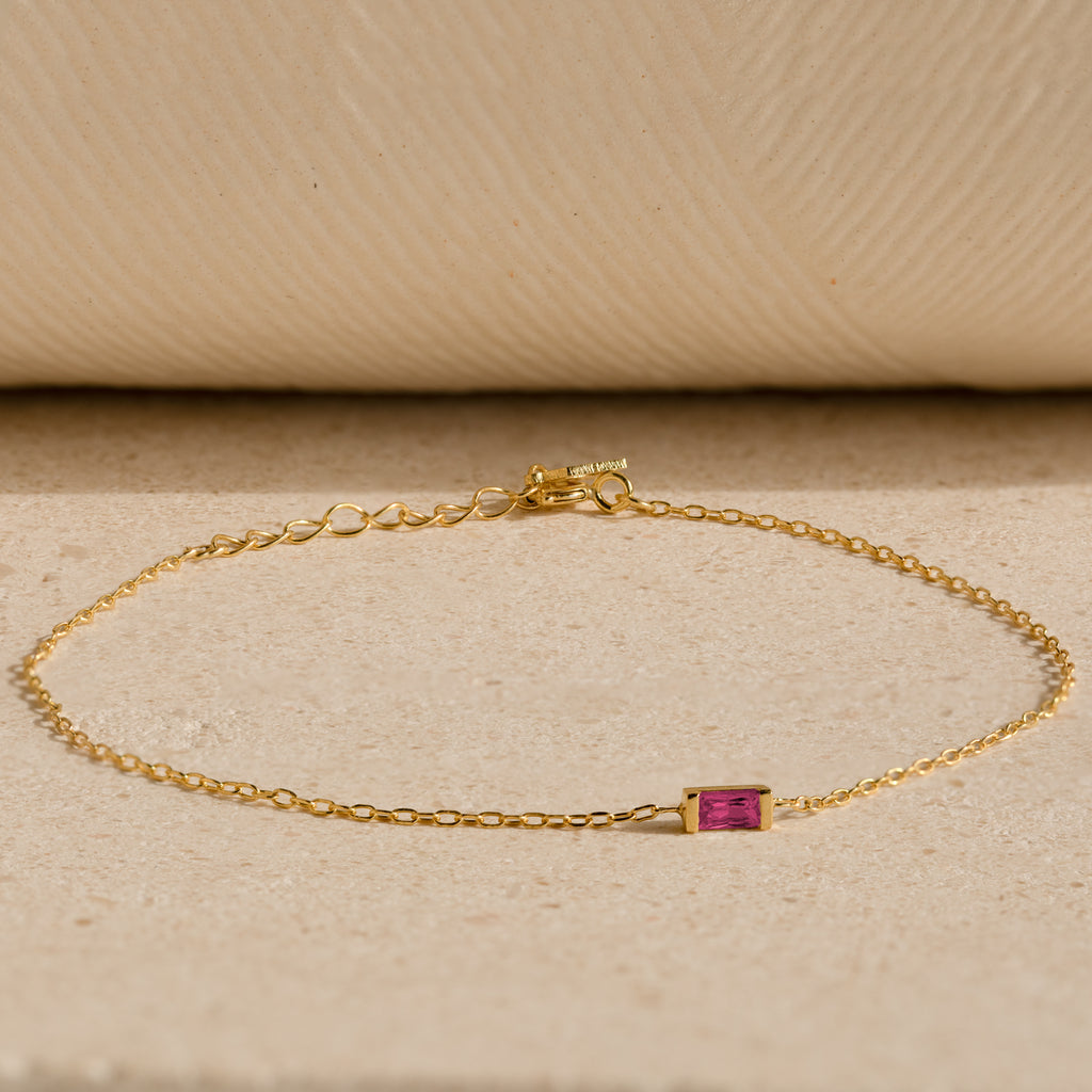 Bracelet avec pierre de naissance baguette