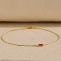 Bracelet avec pierre de naissance baguette