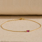 Bracelet avec pierre de naissance baguette