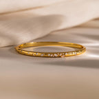Mixed Diamond Sprinkle Bangle in 18K Gold