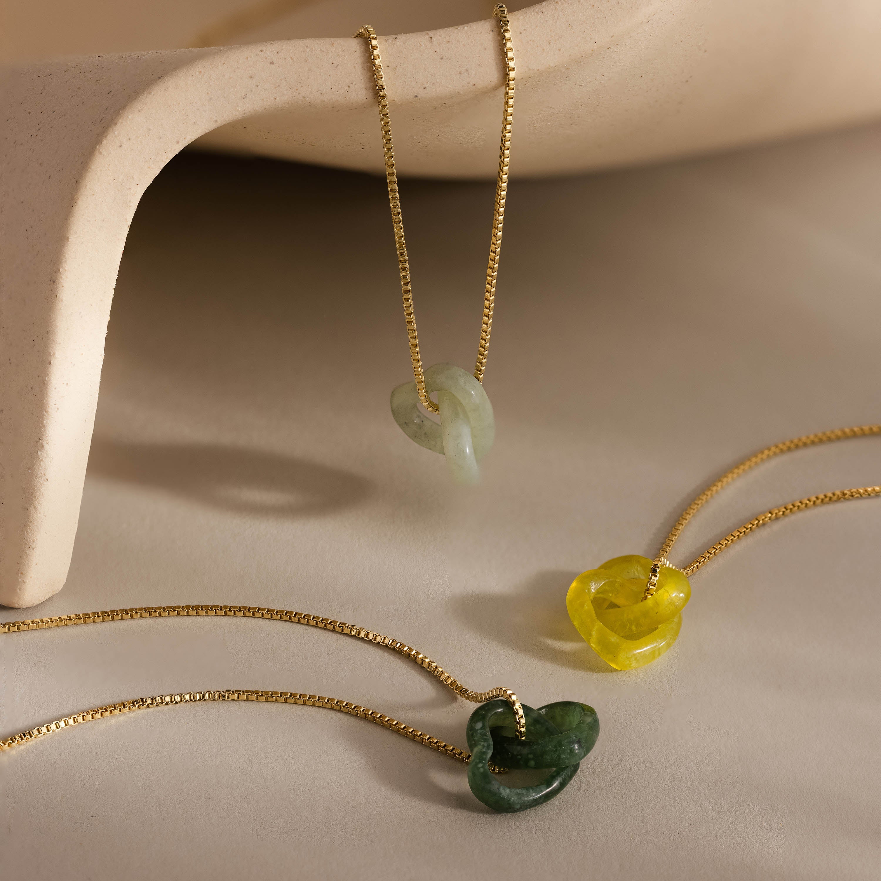 Interlocking Jade Heart Necklace in 18K Gold