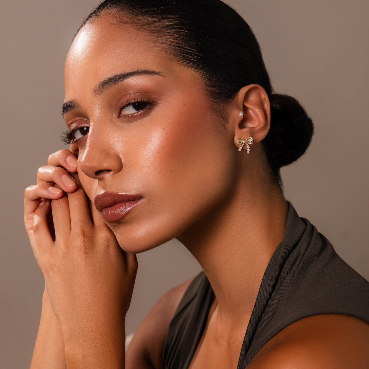 Pearl Diamond Bow Studs in 18K Gold