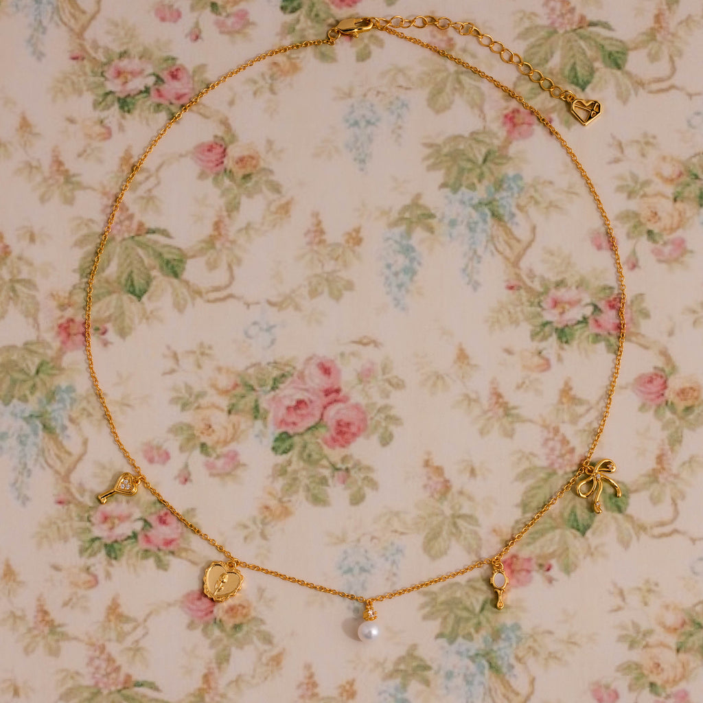 Romantic Coquette Necklace in 18K Gold
