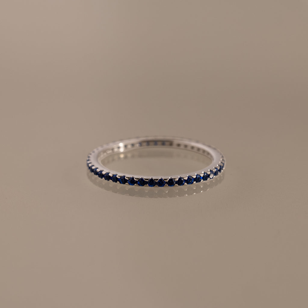 Anillo de eternidad con piedra natal 