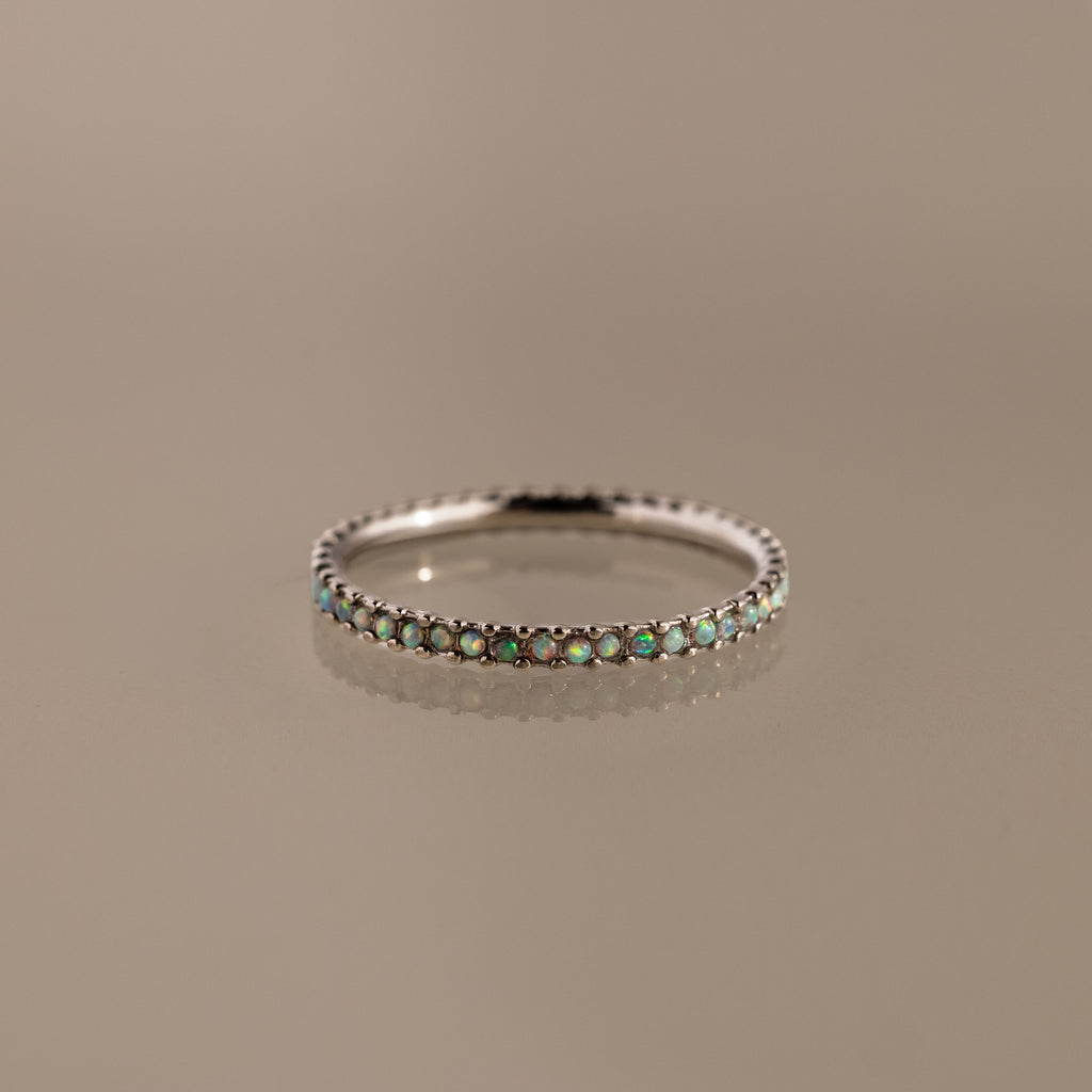 Bague avec pierre de naissance éternité 