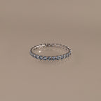 Anillo Eternity con piedra natal de tenis 