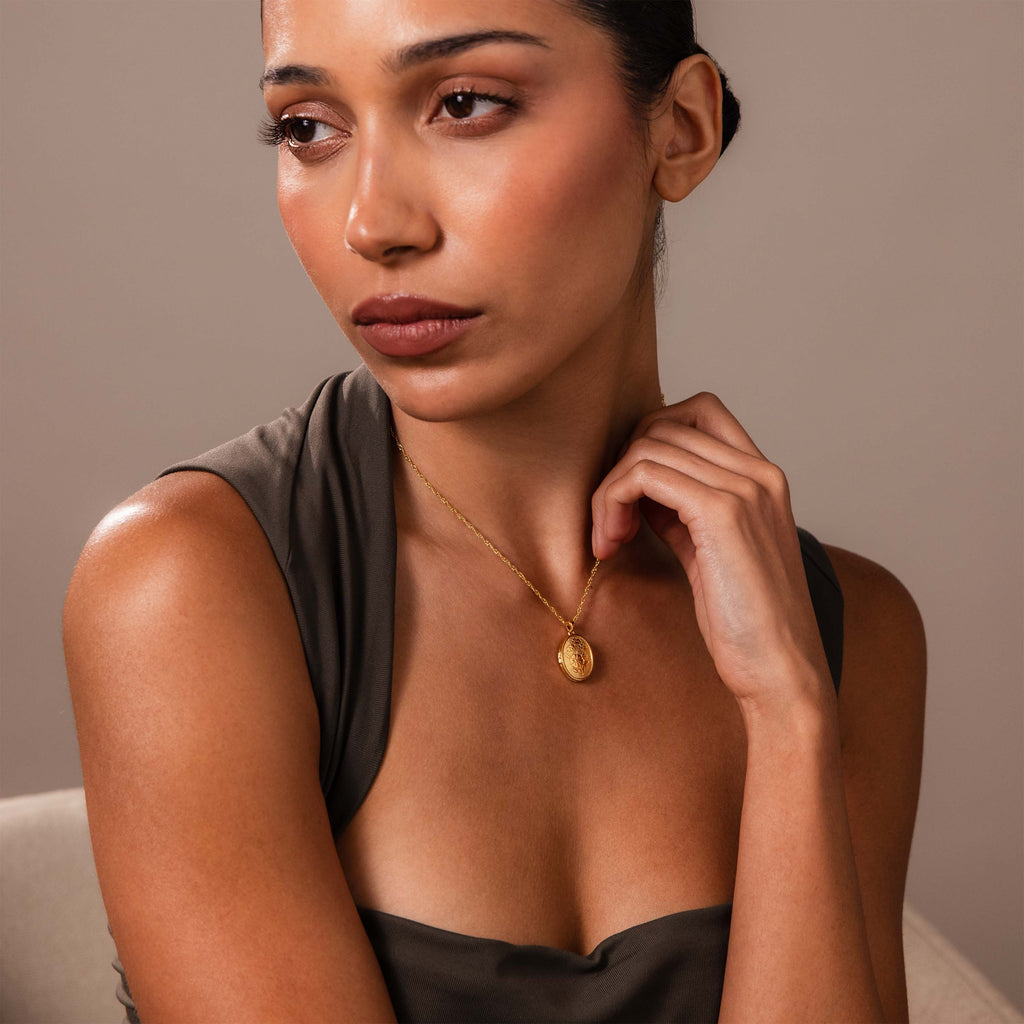 Floral Locket Necklace in 18K Gold