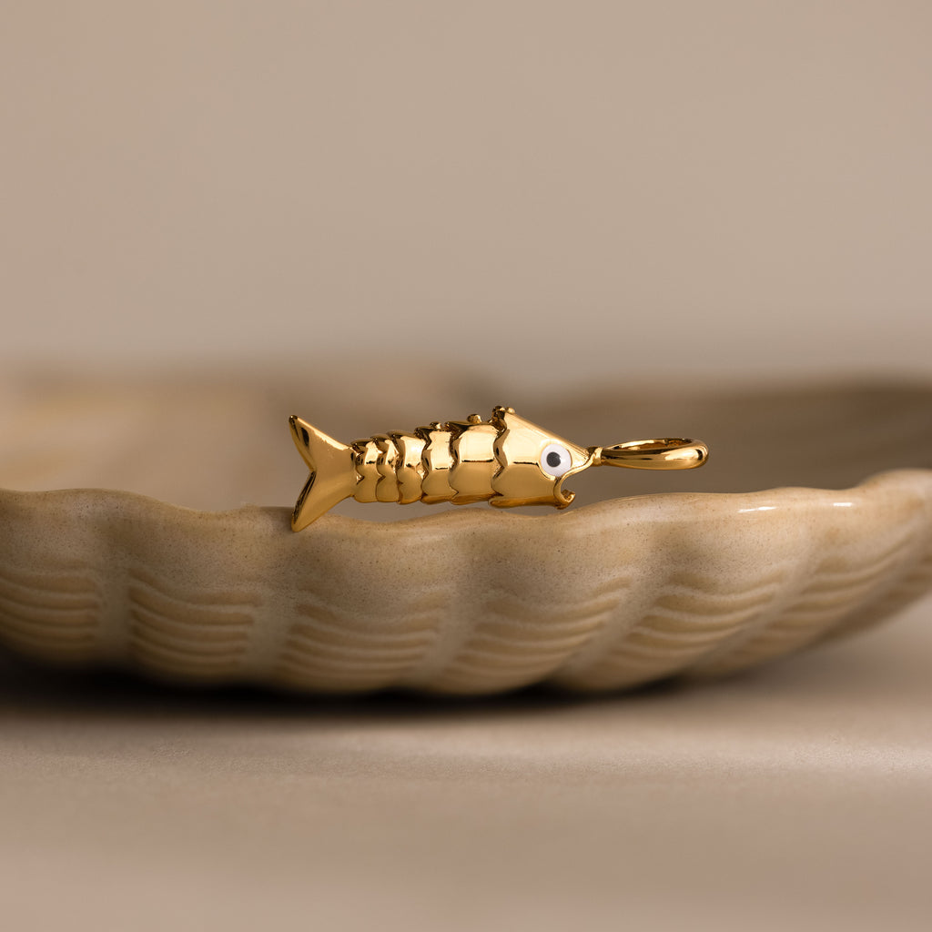 Swimmer Fish Charm in 18K Gold