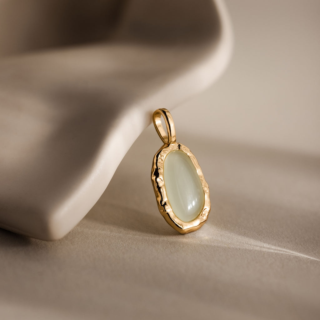 Aura Seafoam Charm in 18K Gold