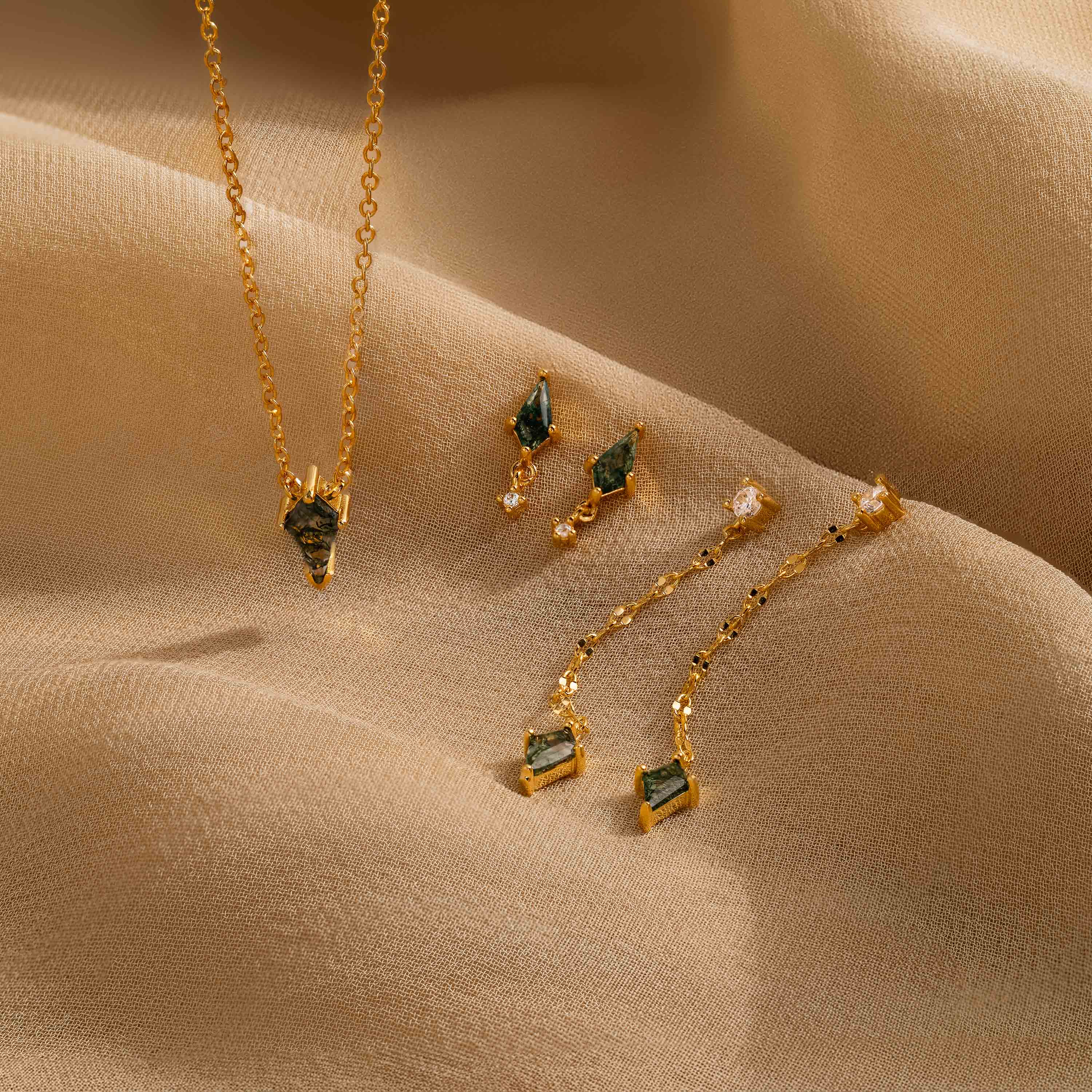 Aerial Agate Jewelry Set in 18K Gold