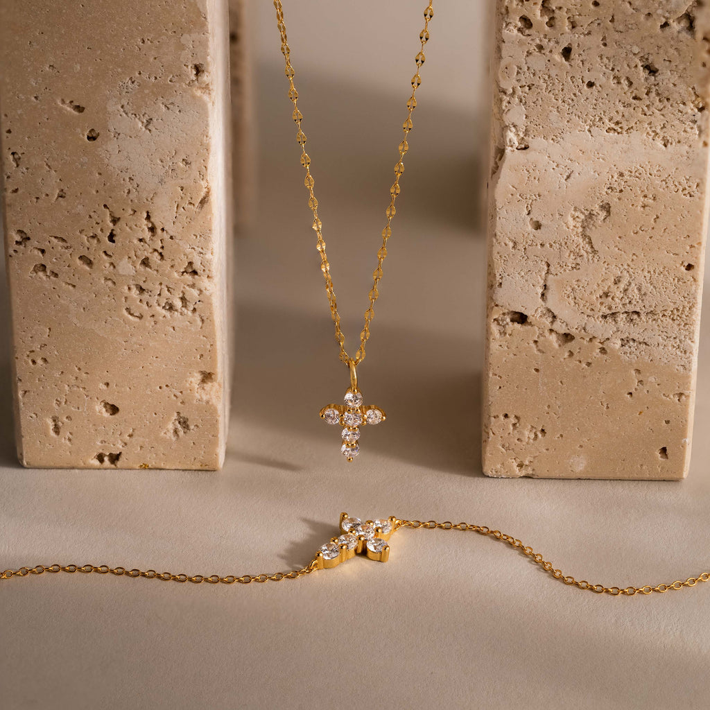 Diamond Cross Necklace & Bracelet Set in 18K Gold