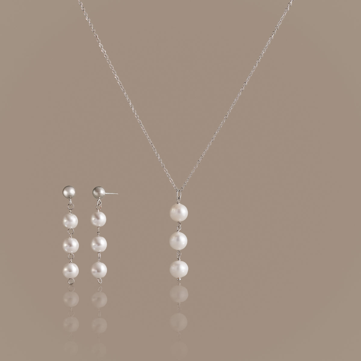 Pearl Cascade Jewelry Set in Silver