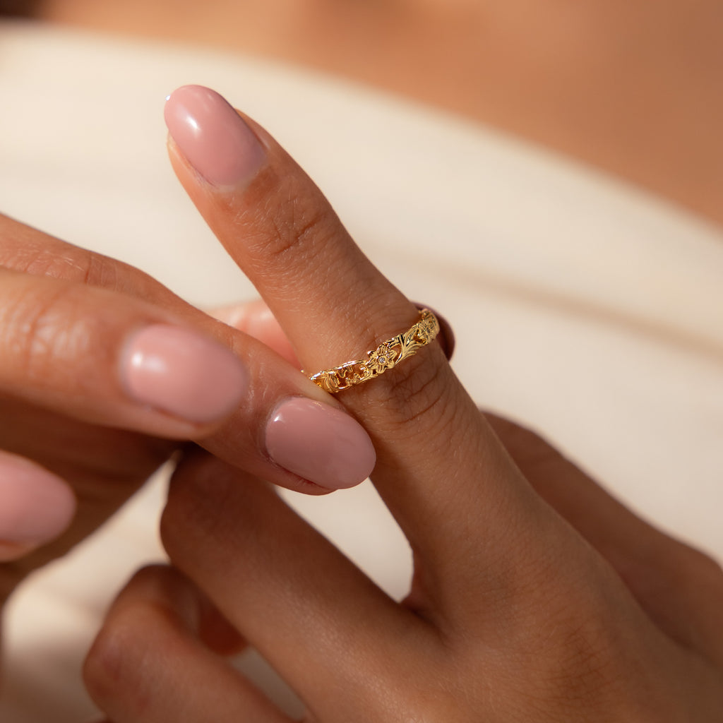 Vintage Flower Petal Band