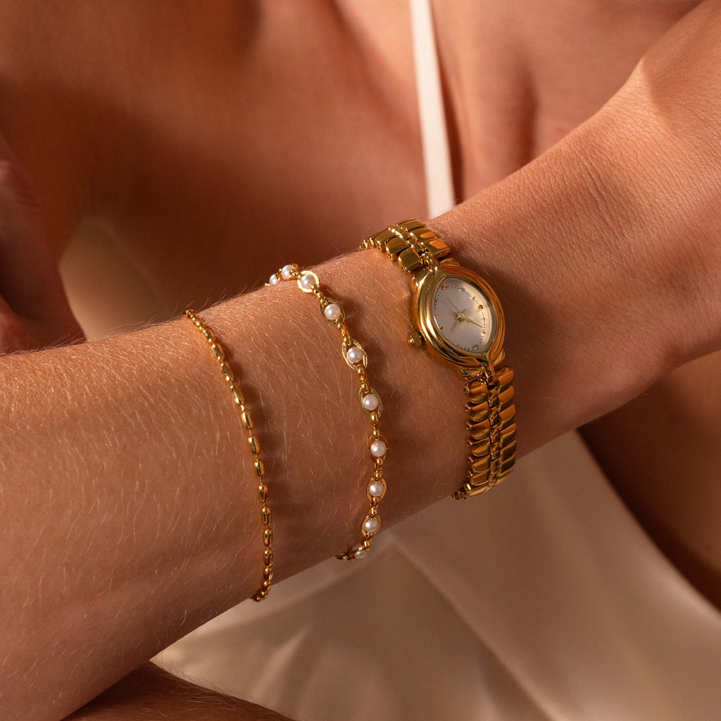 Flow Oval Link Timepiece
