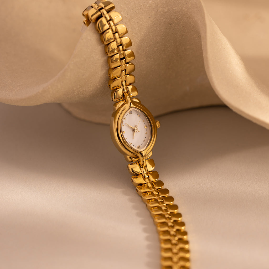Flow Oval Link Timepiece