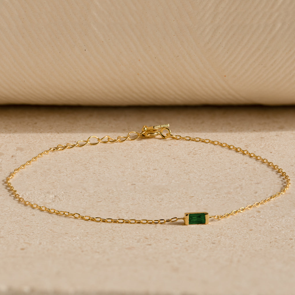 Bracelet avec pierre de naissance baguette