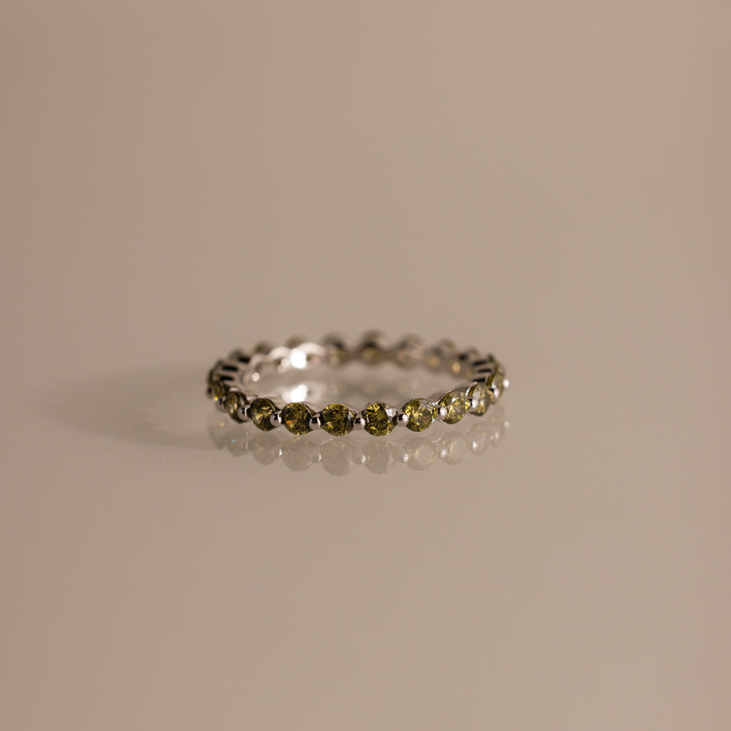 Lace Eternity Peridot Ring