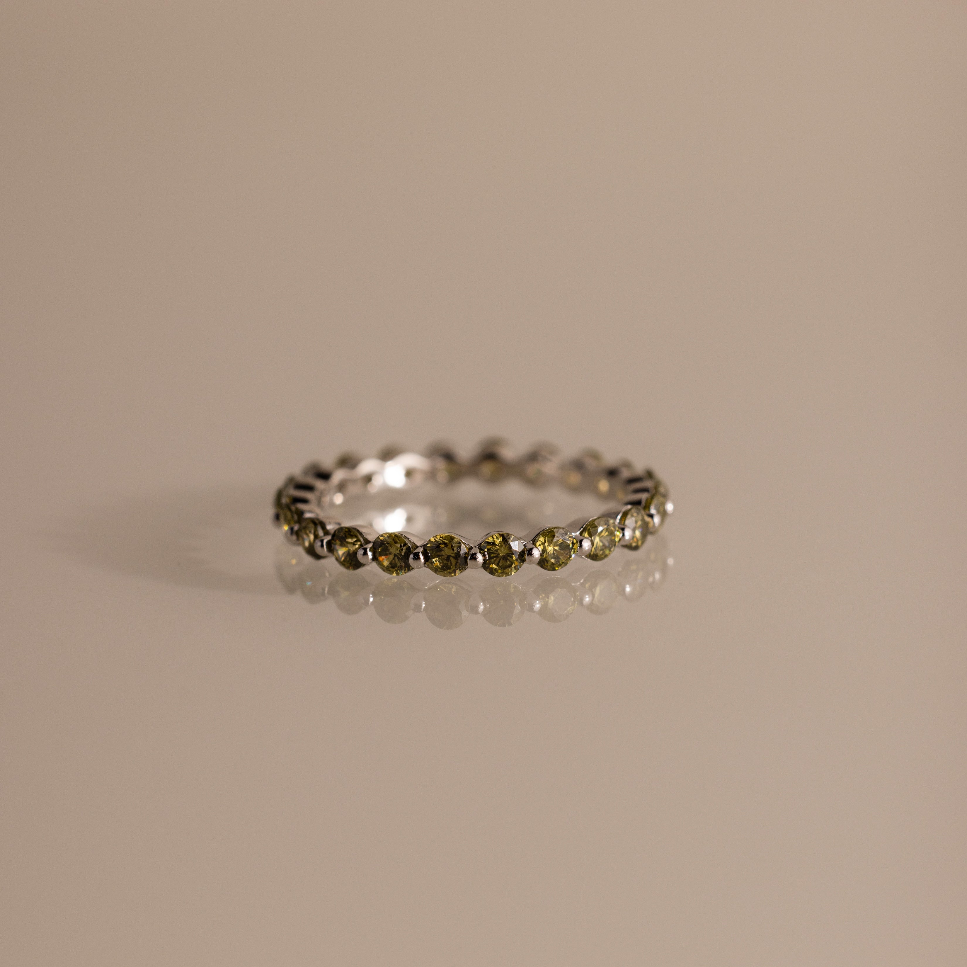 Lace Eternity Peridot Ring