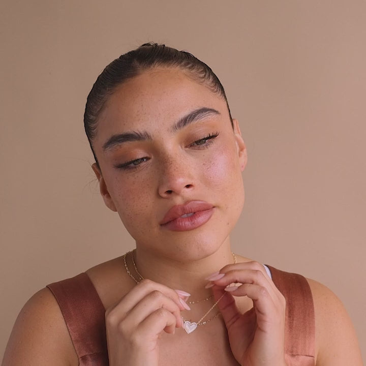 Collier coeur en nacre pavé