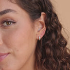 Huggies con incrustaciones de ópalo marino