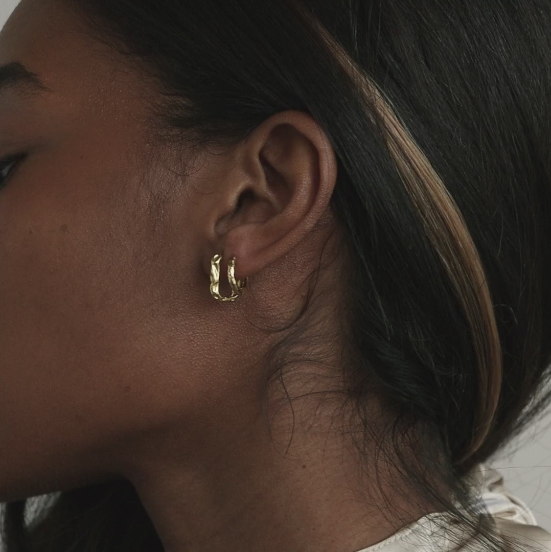 Hammered Rectangle Hoops