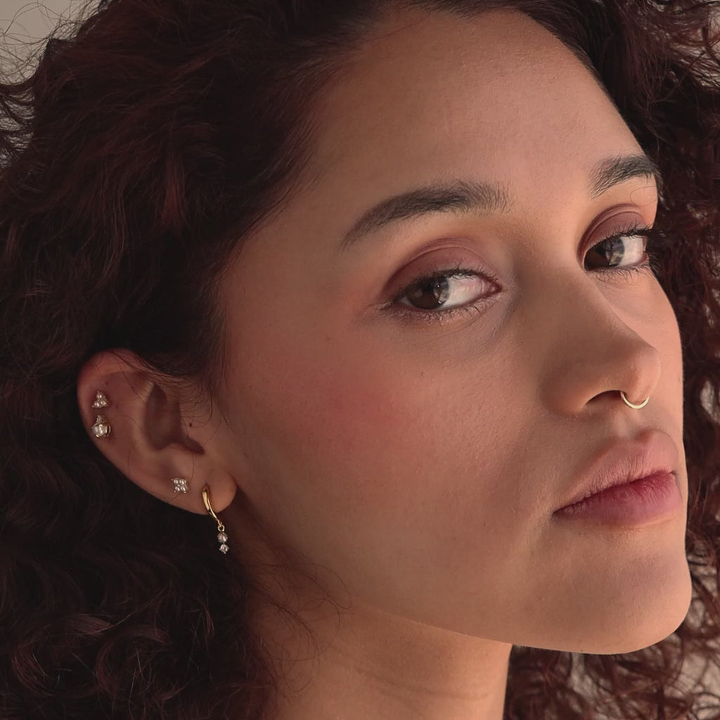 Huggies pendants en perles et diamants