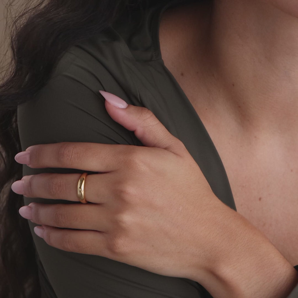 Dome Ring in 18K Gold
