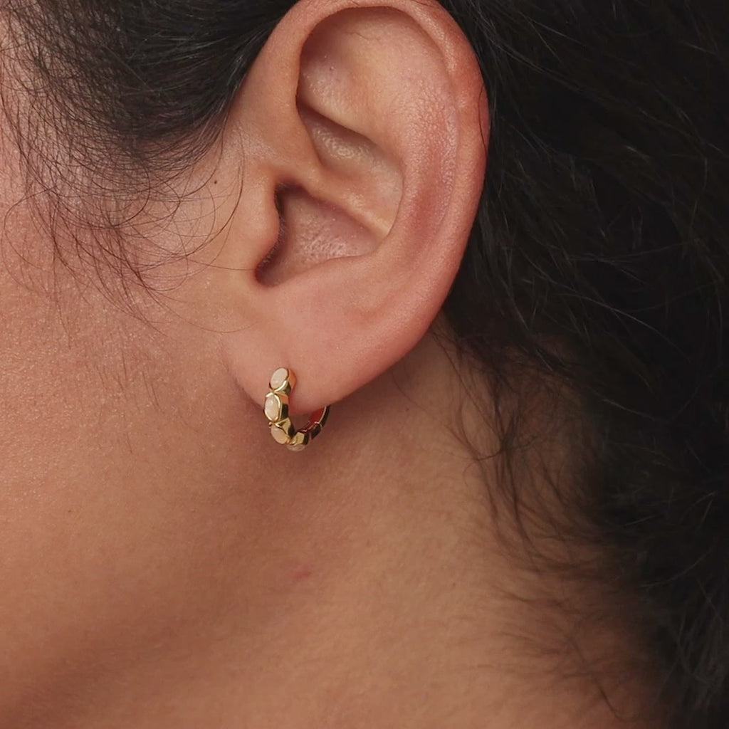 Câlins en pierre de lune