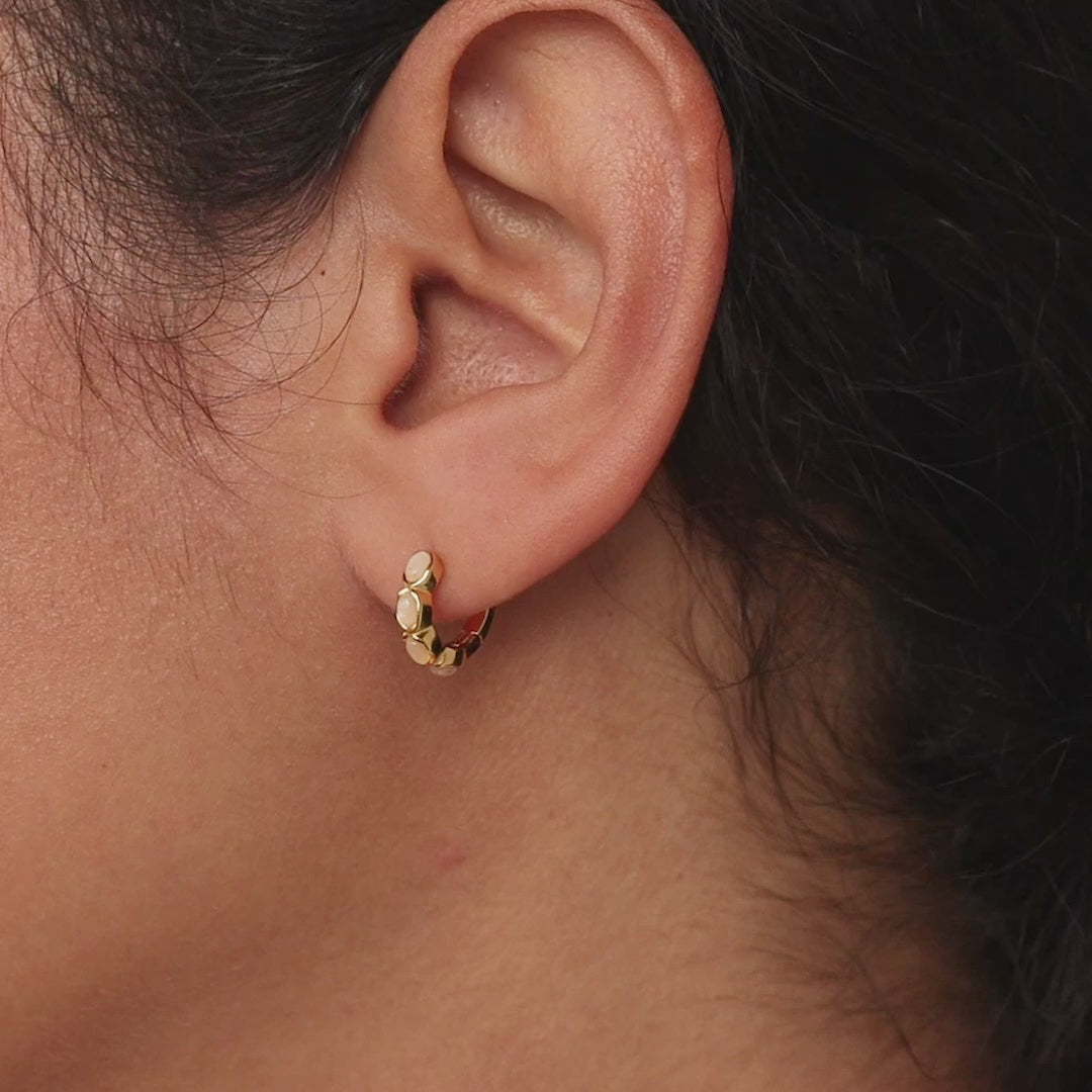 Câlins en pierre de lune