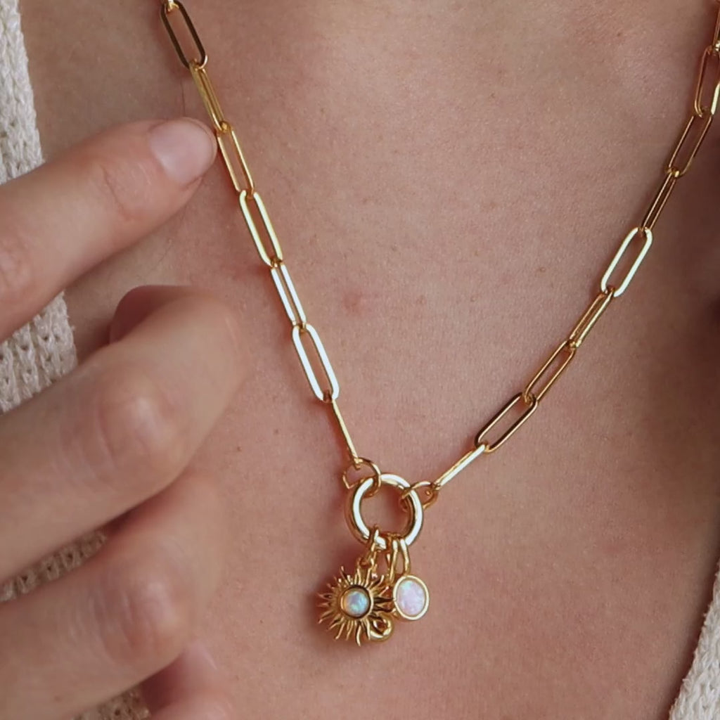 Breloque lettre bulle en or 18 carats