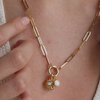 Breloque lettre bulle en or 18 carats