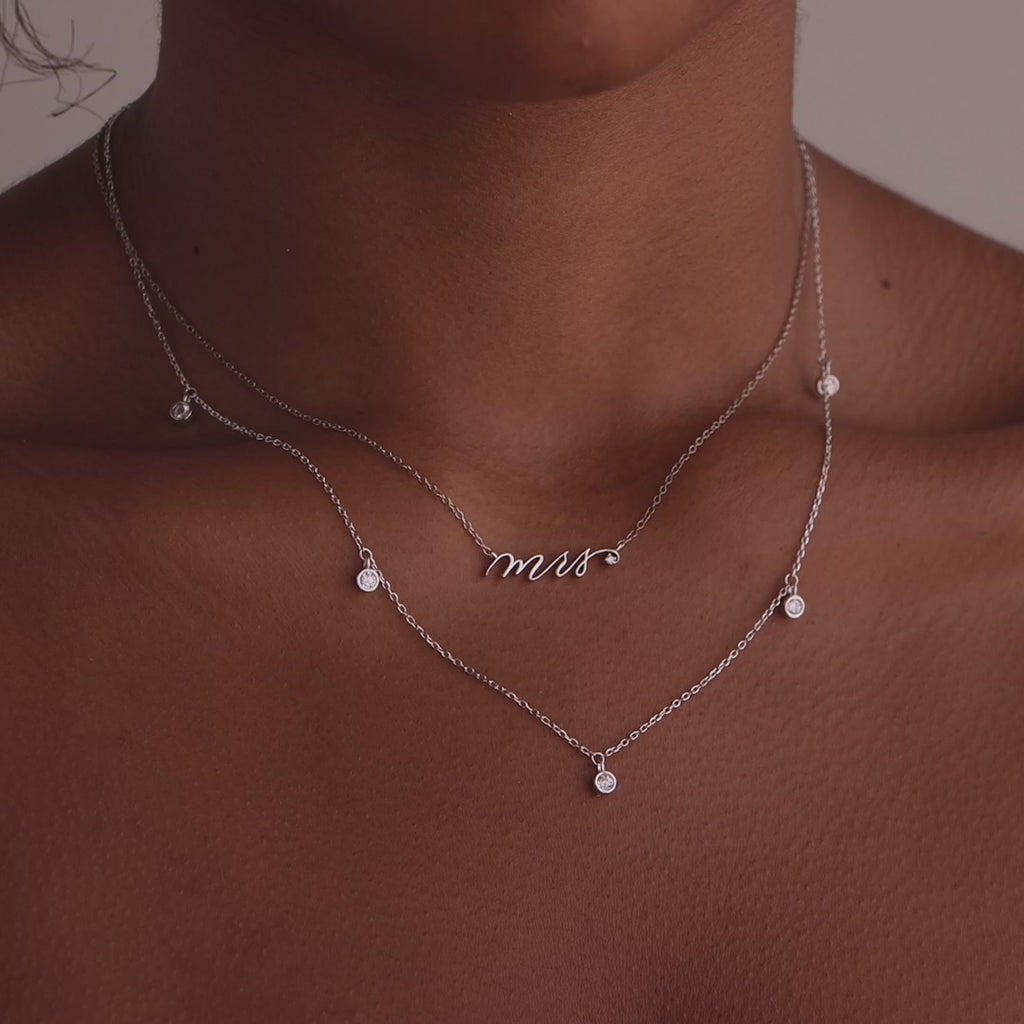 Mrs. Necklace