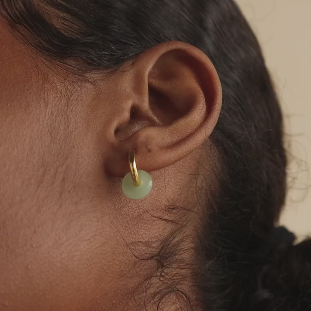 Aros dúo de jade delicados
