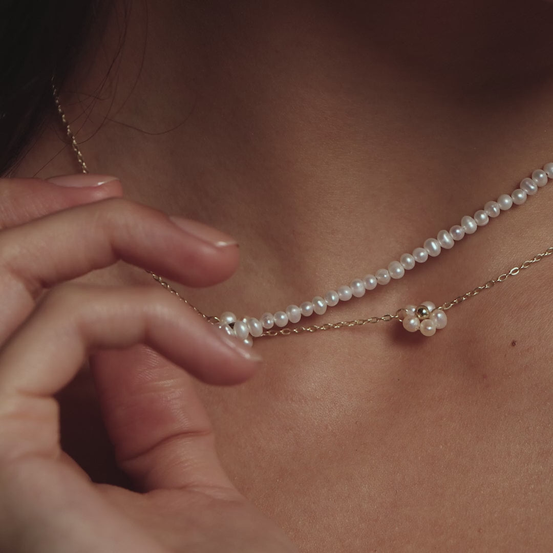 Summer Pearl Beaded Necklace in Silver