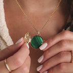 Collier médaillon boussole en malachite