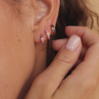 Huggies incrustés d'opale de lavande