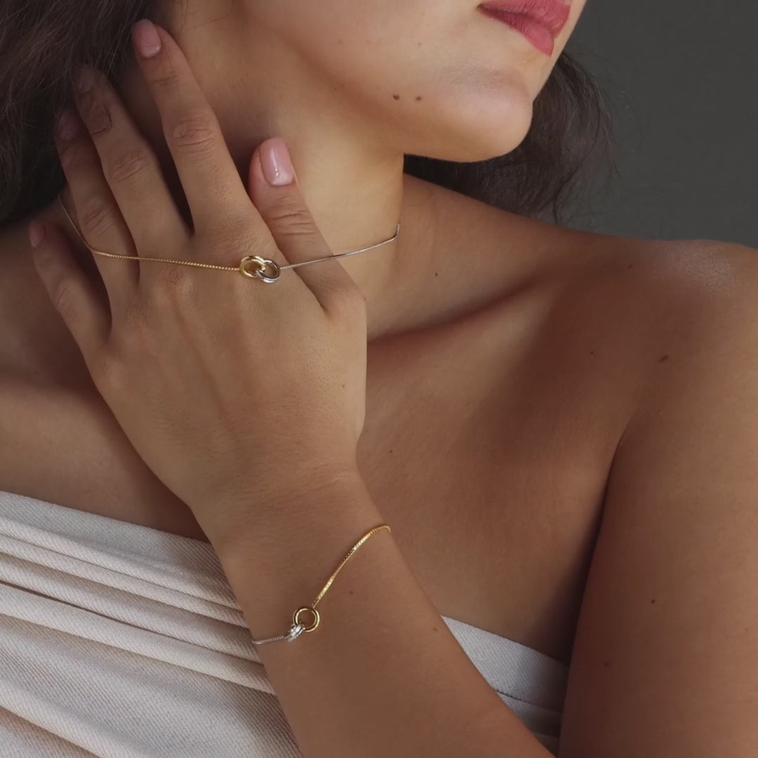 Interlocking Circles Necklace and Bracelet Set